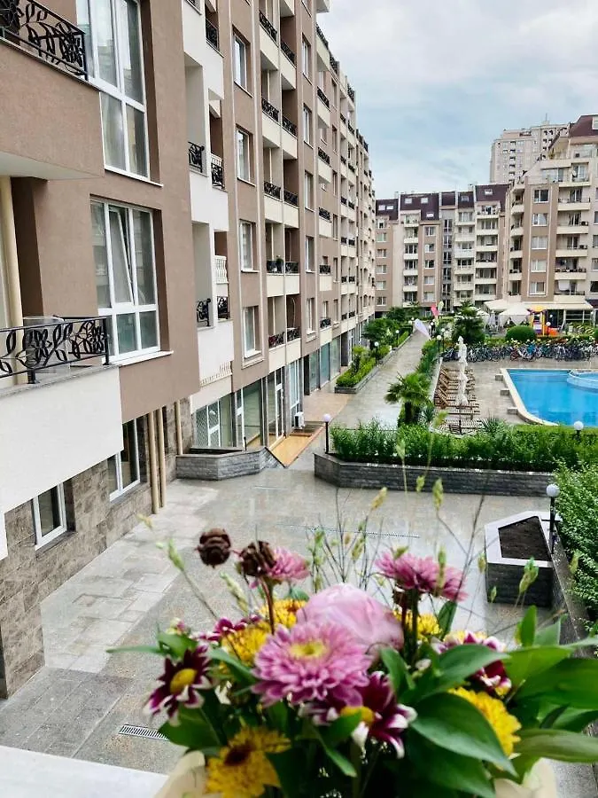 Pearl Apartments Burgas 0*,